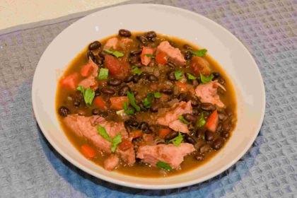 Soupe aux haricots noirs et jambonneau